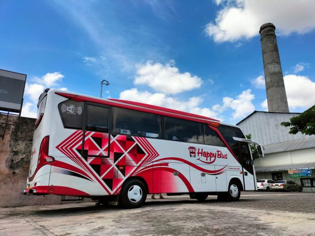 sewa medium bus surabaya